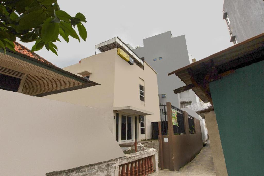 Reddoorz Syariah Near Transmart Mall Palembang Exterior foto